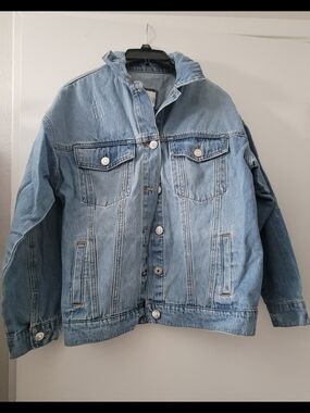 Forever 21 Women's Light Wash Denim Jacket - Light Blue Distressed Size S